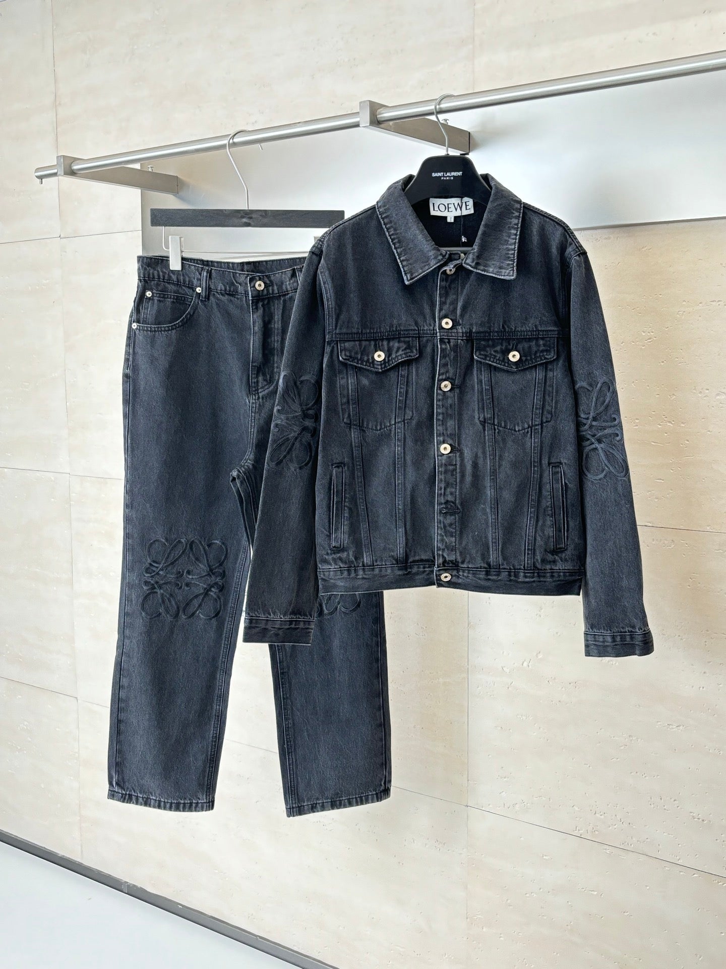 260701 High-quality new embroidered washed-aged denim jacket set