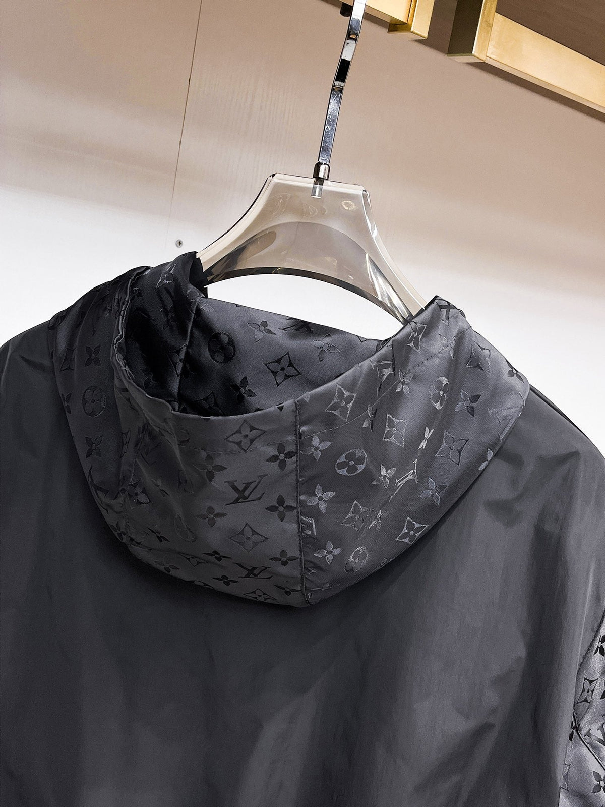 260901 Latest release of top-quality custom-made jacket and trench coat