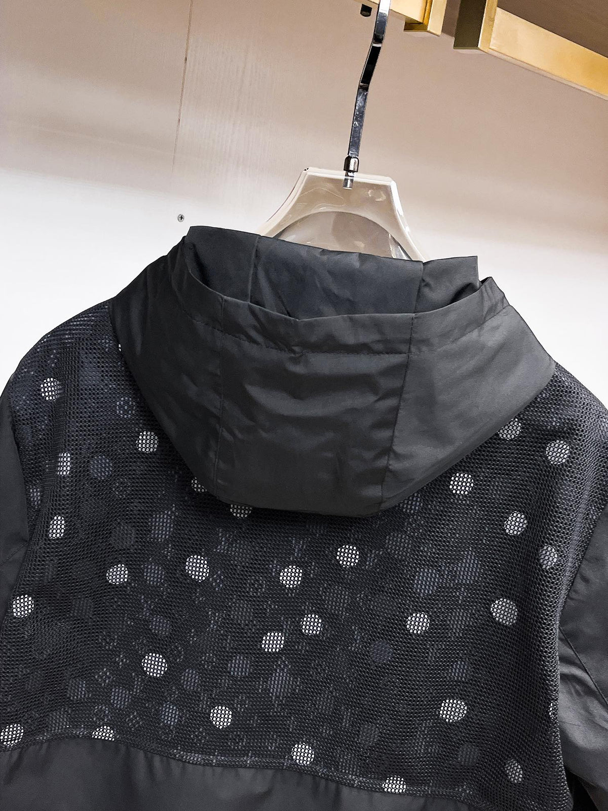 260901 Latest release of top-quality custom-made jacket and trench coat