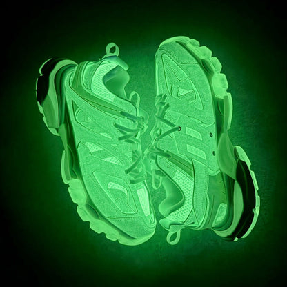 0722 New night glow fluorescent shoes