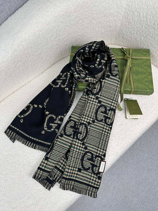 0925 Classic Soft and Comfortable Scarf