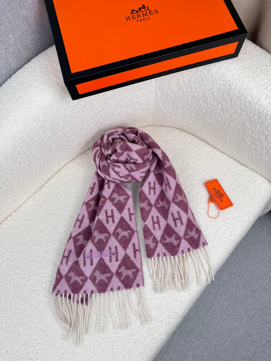 0925 Classic Soft and Comfortable Scarf