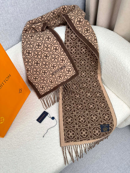 1002 Classic Soft and Comfortable Scarf