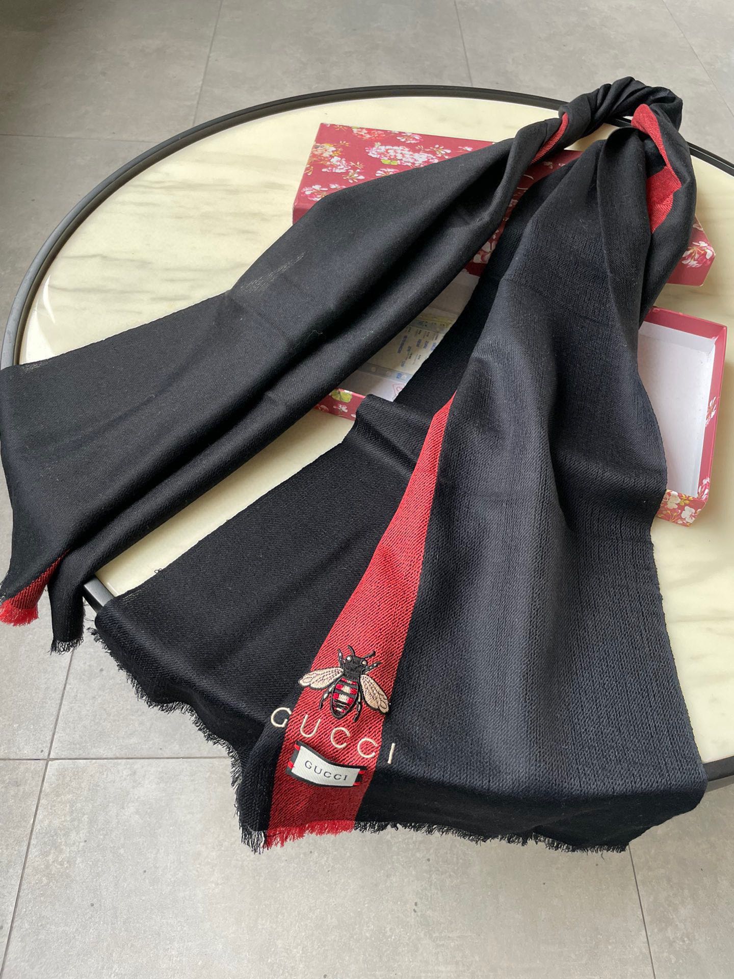 1002 Classic Soft and Comfortable Scarf