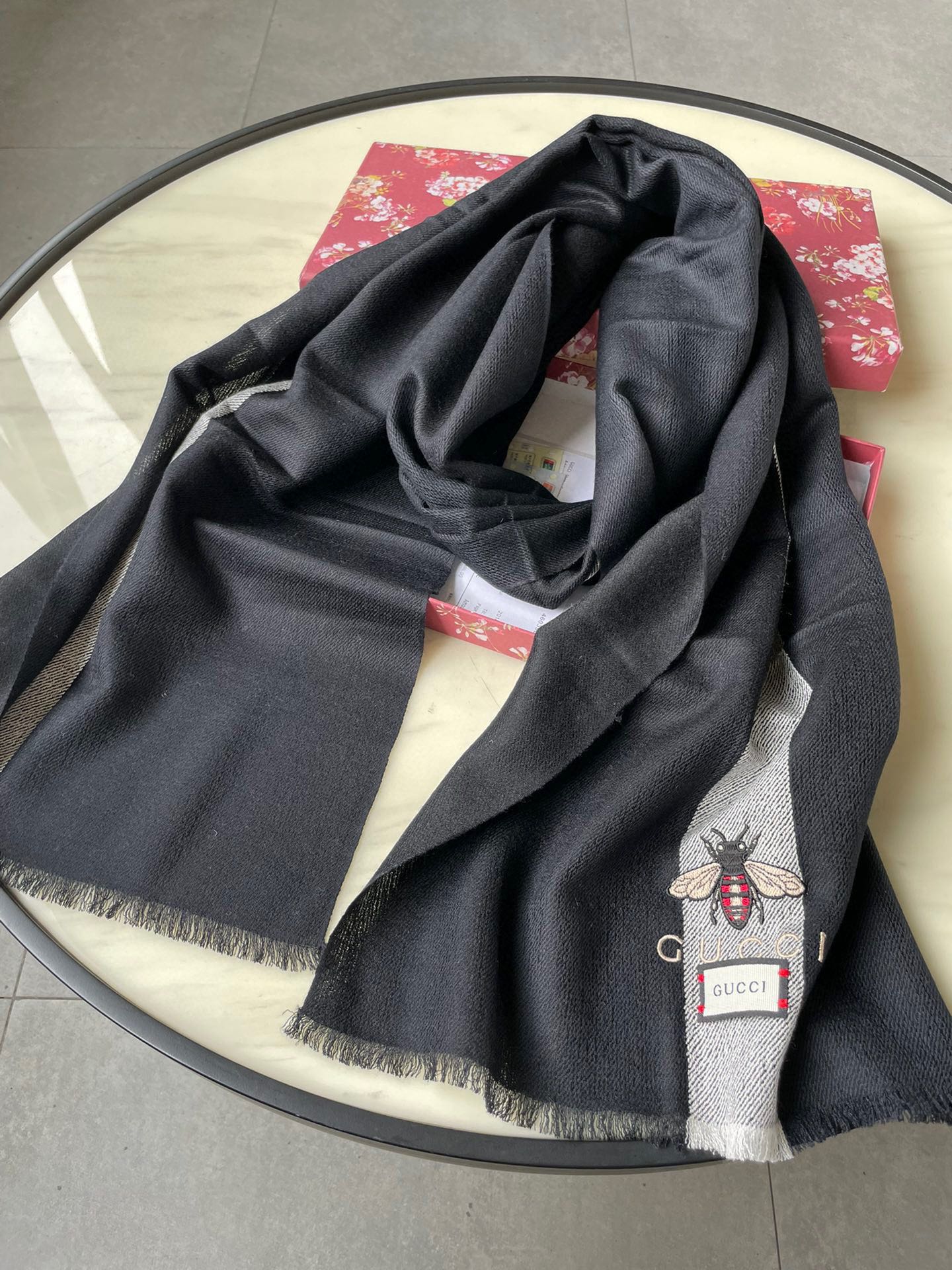 1002 Classic Soft and Comfortable Scarf