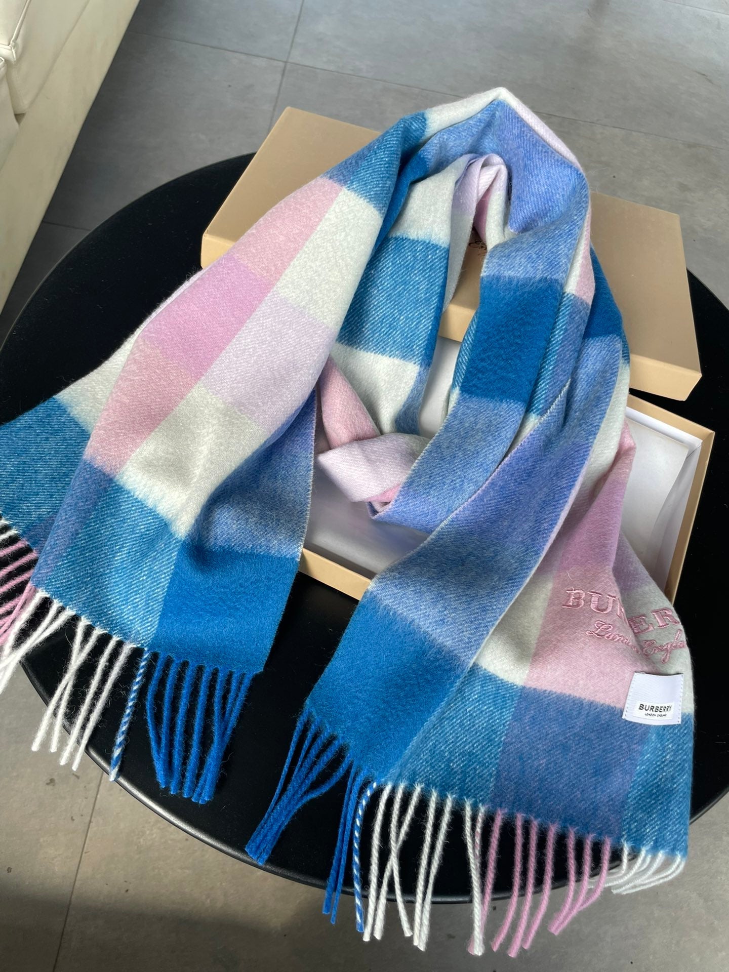 1002 Classic Soft and Comfortable Scarf