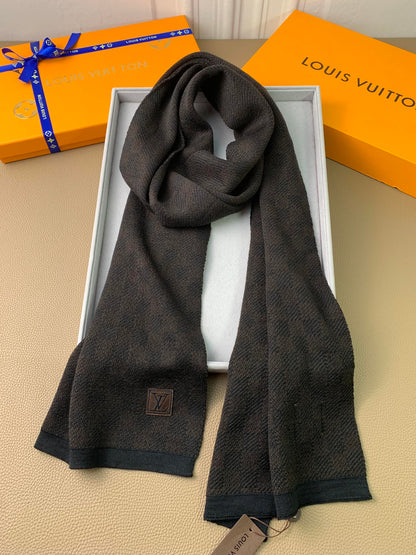 1002 Classic Soft and Comfortable Scarf