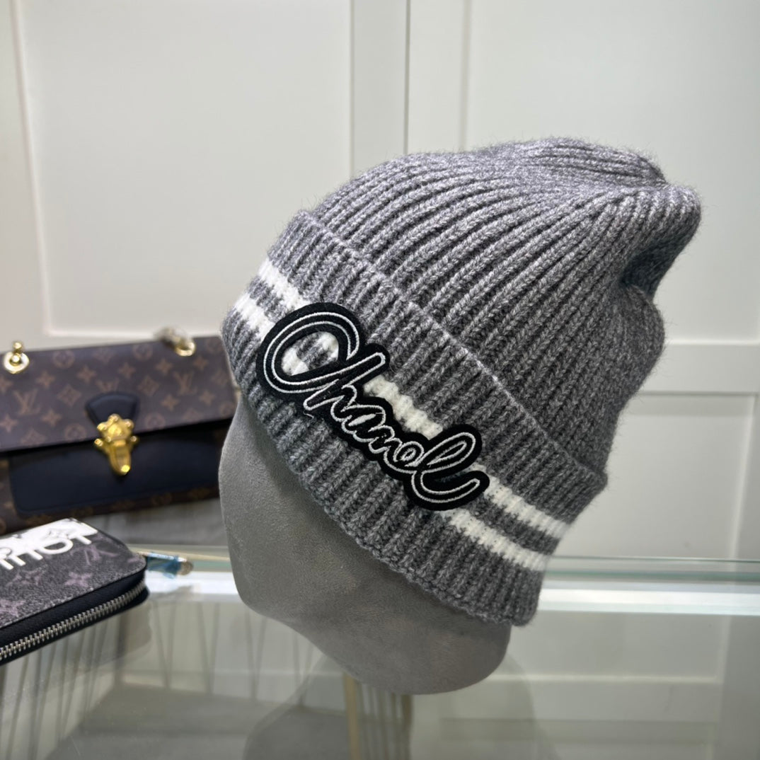 1007 Exquisite high quality knitted hat