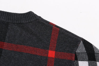 1014 Color-matching plaid zip-up sweater