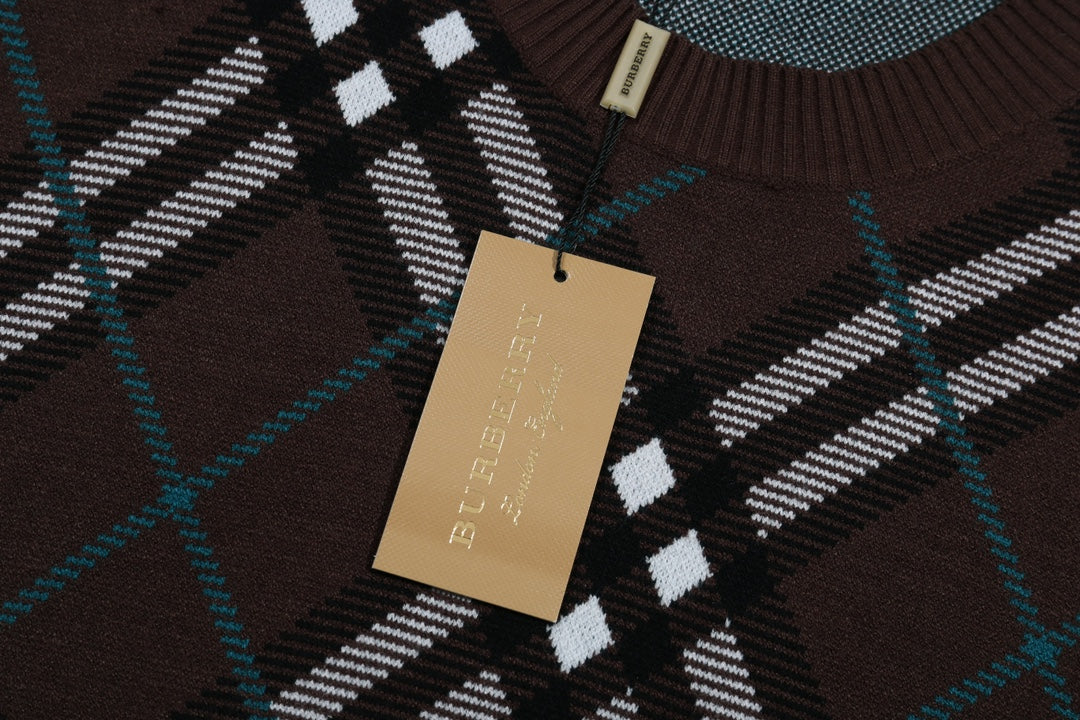 1014 Classic durable wool knit sweater