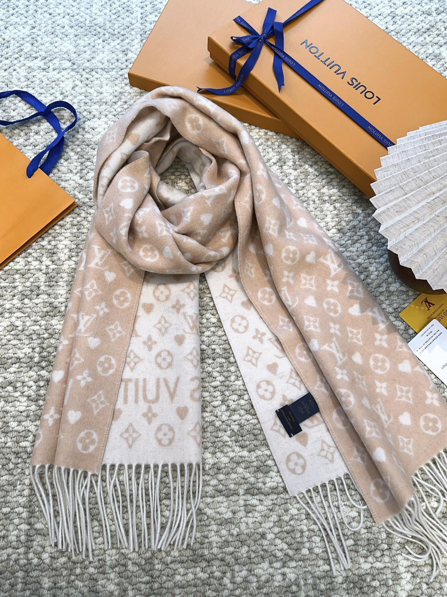 1105 New high quality skin friendly comfort scarf