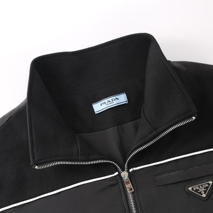 1126 New classic triangle zip-up jacket