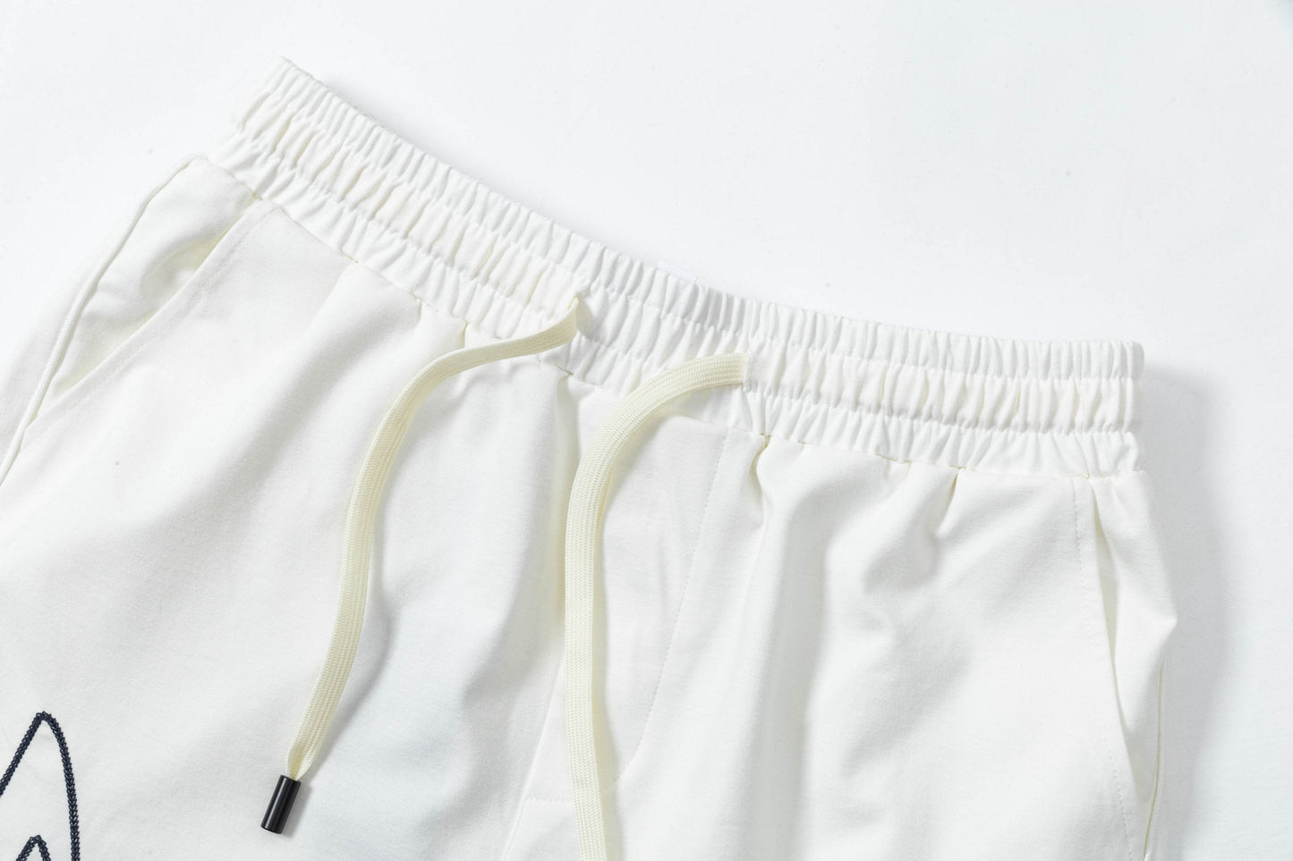 250404 New high-quality simply embroidered knitted shorts