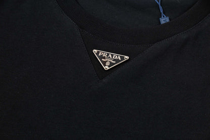 250404 New high-quality classic triangular logo T-shirt
