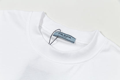250408 New high-quality metal triangular label casual T-shirt