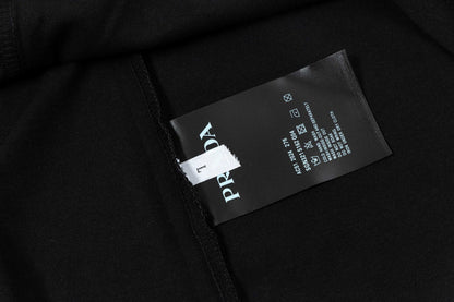 250408 New high-quality metal triangular label casual T-shirt