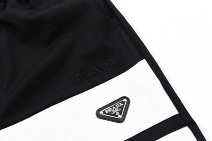 250408 New high-quality metal triangular label characteristic knitted shorts
