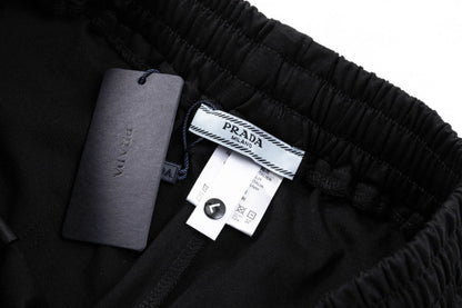 250408 New high-quality metal triangular label characteristic knitted shorts