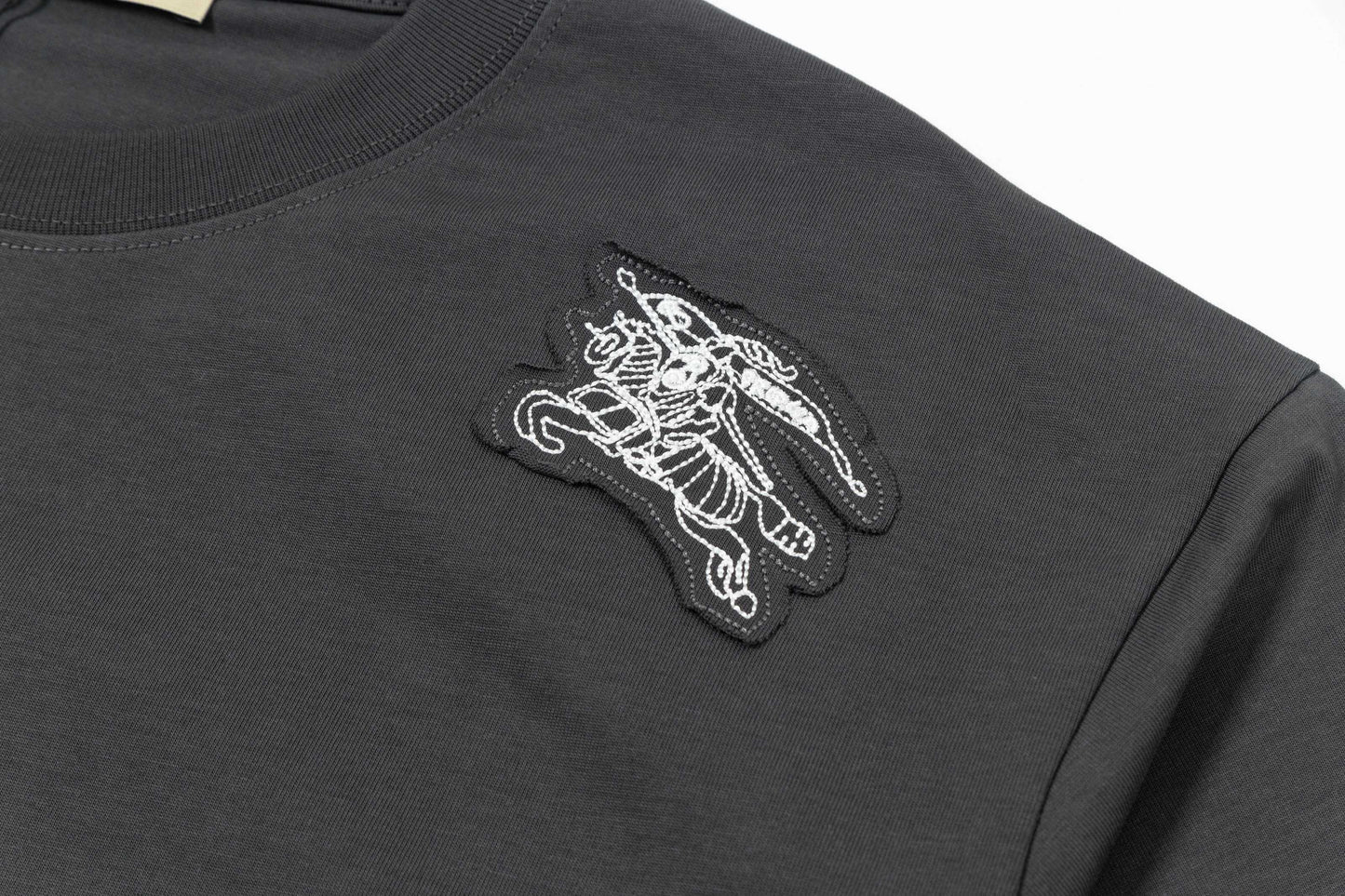 250408 New high-quality applied-embroidered T-shirt