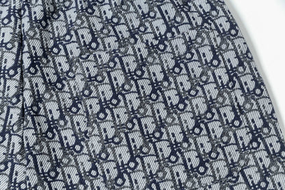 250408 New high-quality metal triangular label knitted shorts