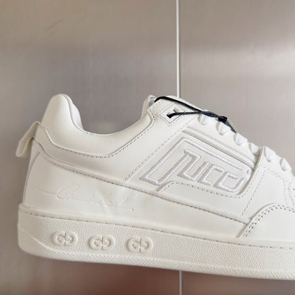 250422 New high-end and comfortable basic sports shoes