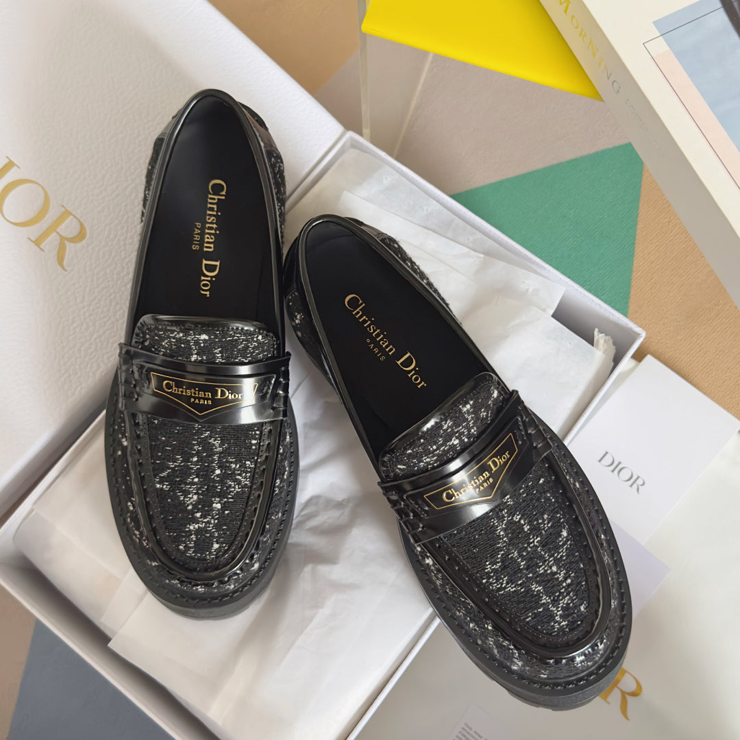 250501 New high-end, simple and fashionable loafers for girls