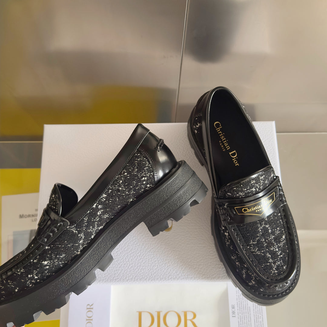 250501 New high-end, simple and fashionable loafers for girls