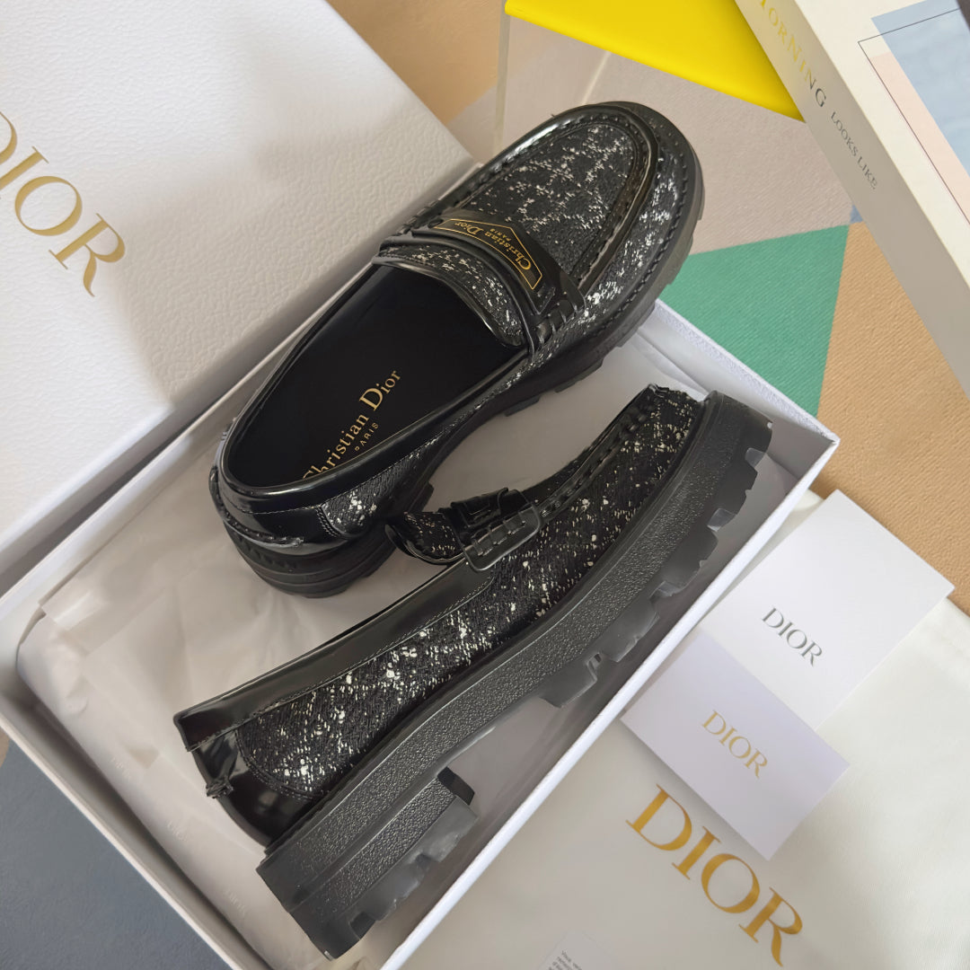250501 New high-end, simple and fashionable loafers for girls