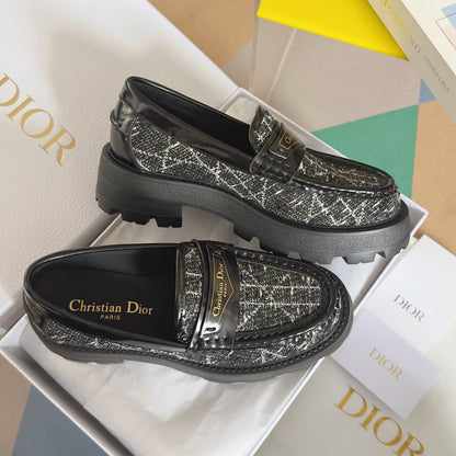 250501 New high-end, simple and fashionable loafers for girls