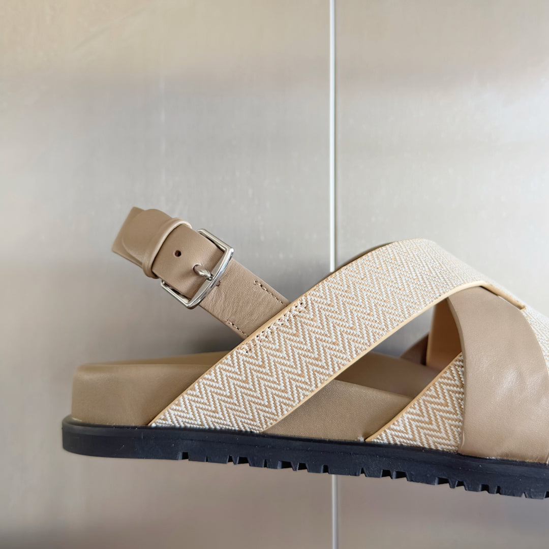250501 New top-of-the-line simple cross-woven strap slippers
