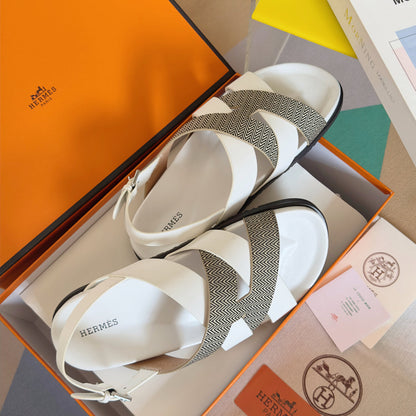 250501 New top-of-the-line simple cross-woven strap slippers