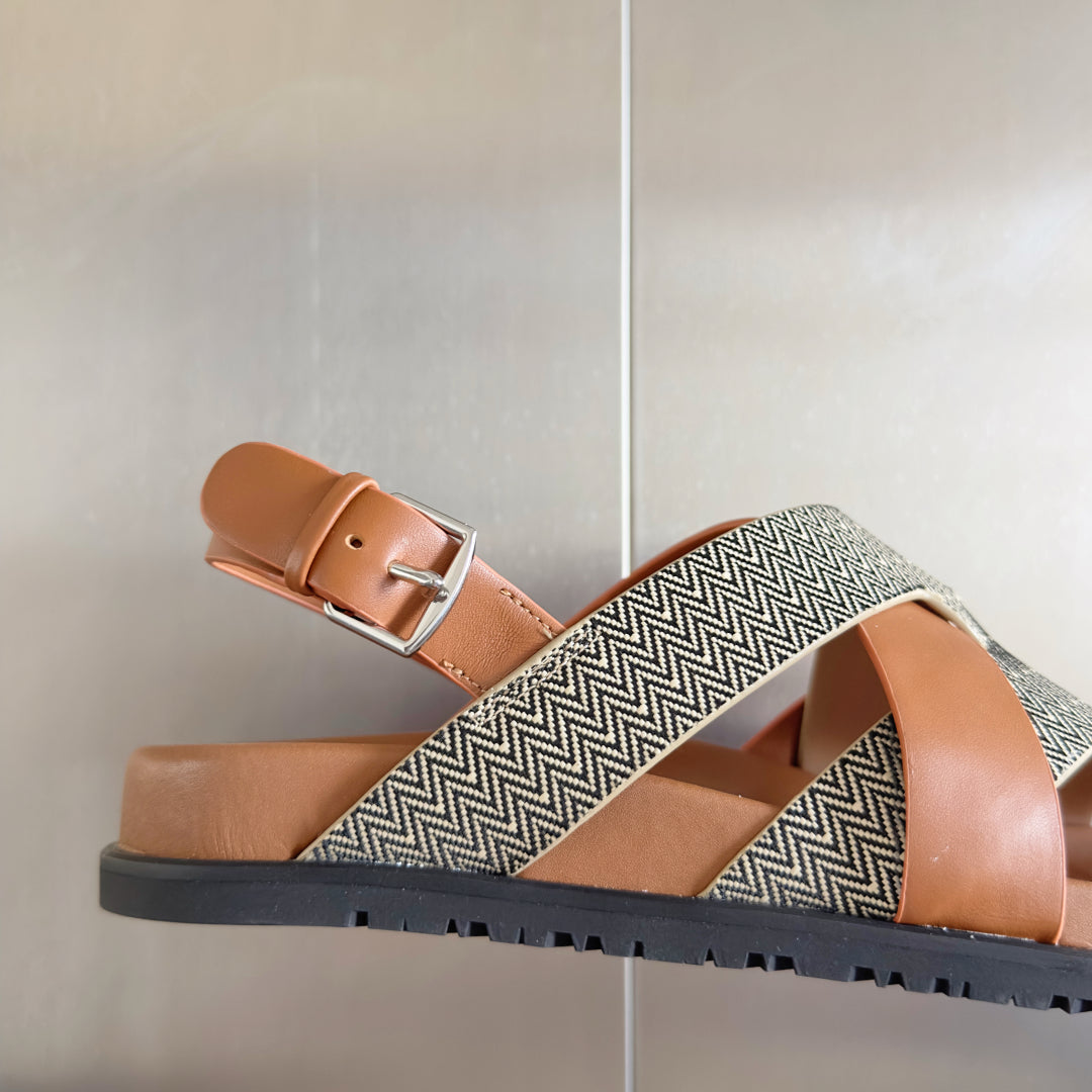 250501 New top-of-the-line simple cross-woven strap slippers