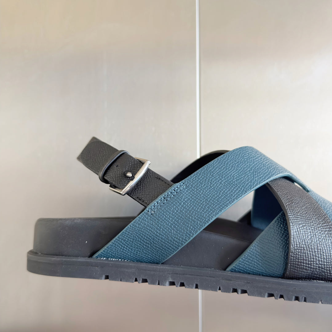 250501 New top-of-the-line simple cross-woven strap slippers