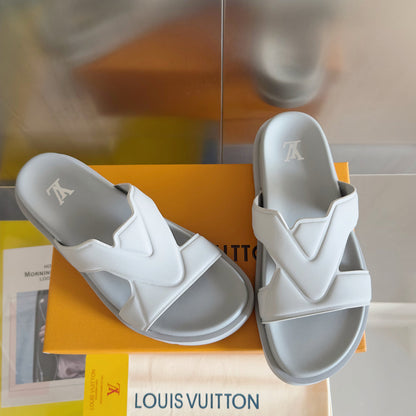 250501 New top-quality, simple and fashionable slippers