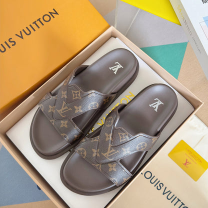 250501 New top-quality, simple and fashionable slippers