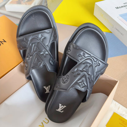 250501 New top-quality, simple and fashionable slippers