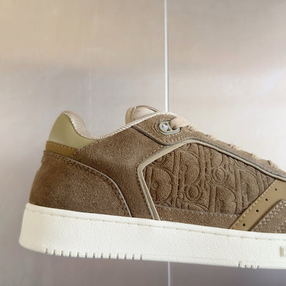 250507 New high-quality classic icon detail sneakers