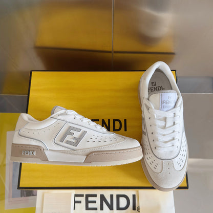 250507 New high-quality classic icon detail sneakers