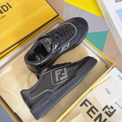 250507 New high-quality classic icon detail sneakers