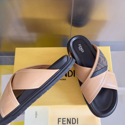 250507 New high-quality thick-soled embossed anti-slip slippers