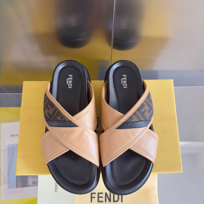 250507 New high-quality thick-soled embossed anti-slip slippers