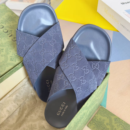 250507 New high-quality thick-soled embossed slippers