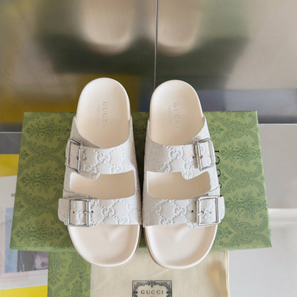 250507 New high-quality thick-soled embossed slippers