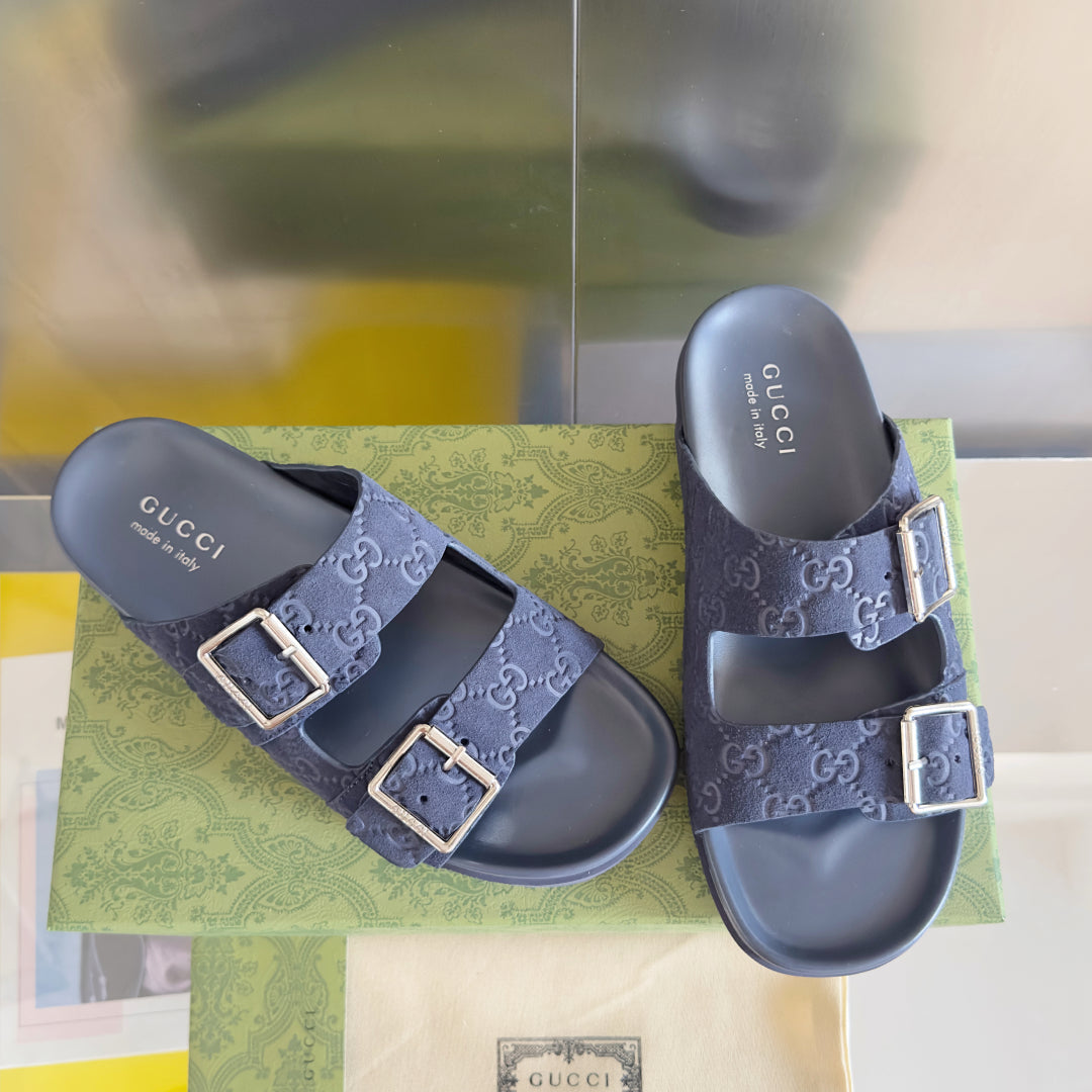 250507 New high-quality thick-soled embossed slippers