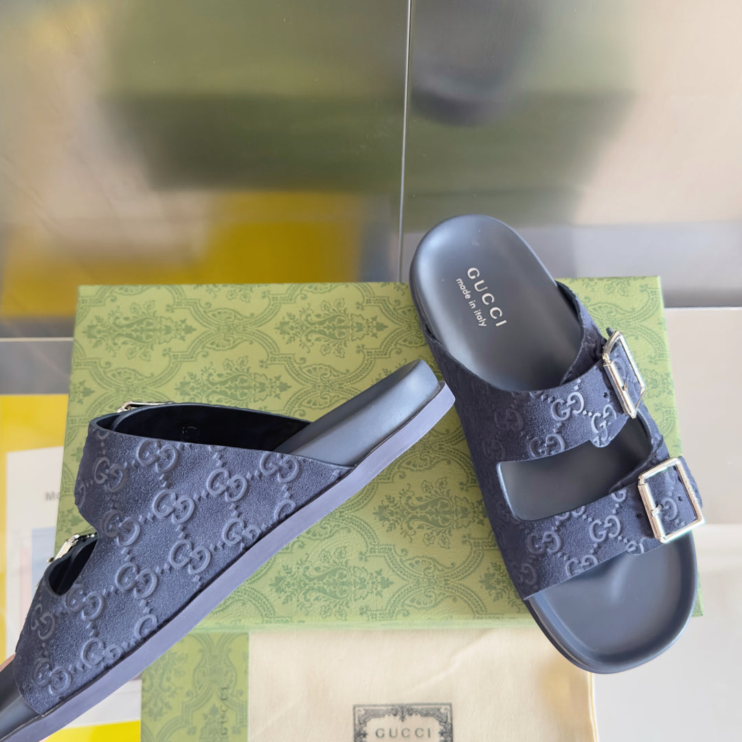 250507 New high-quality thick-soled embossed slippers