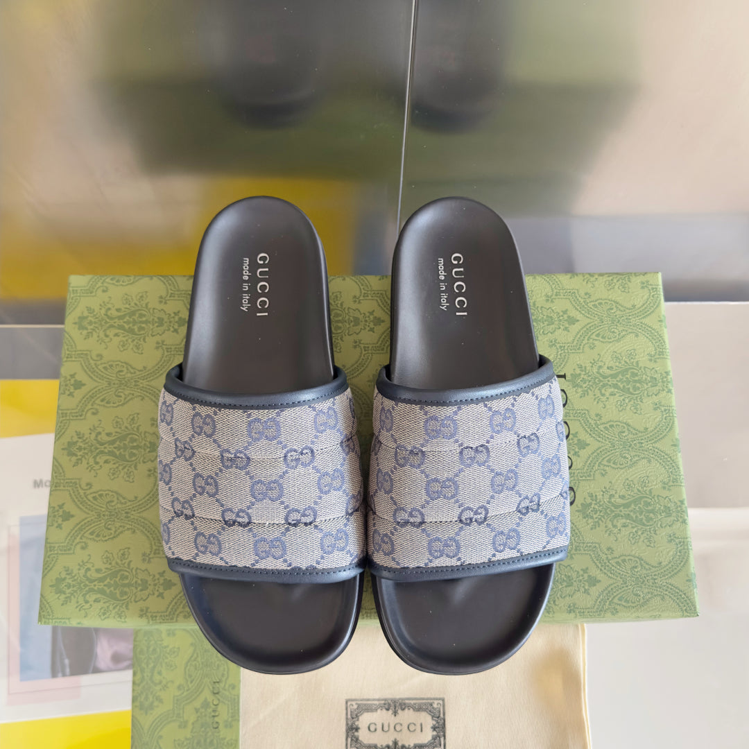 250507 New high-quality thick-soled embossed slippers