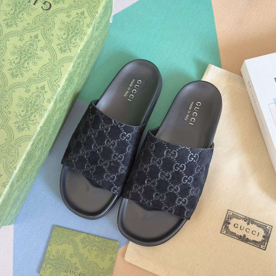 250507 New high-quality thick-soled embossed slippers