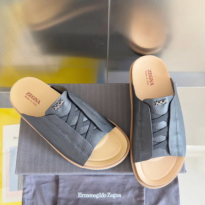250513 New high-quality old Qian style slippers