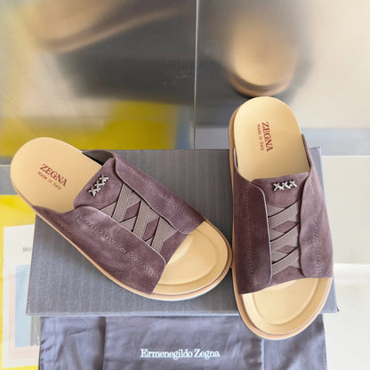 250513 New high-quality old Qian style slippers
