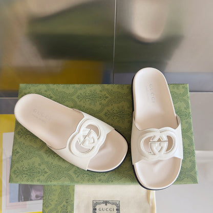 250513 New high-quality thick-soled classic signature slippers